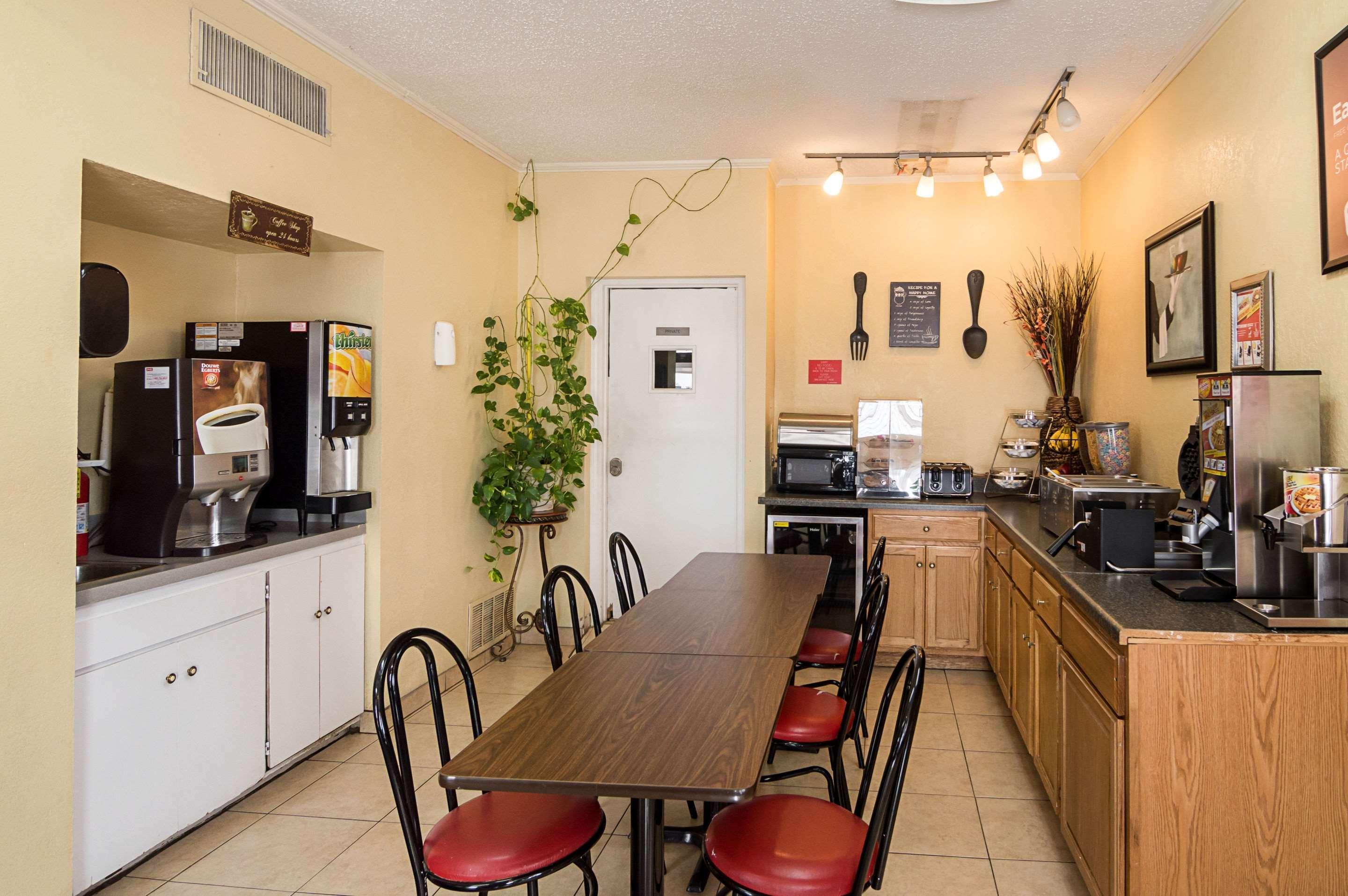 Econo Hwy 54 - Hwy 287 Lodge Dalhart